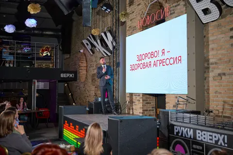 2U9A2815.jpg